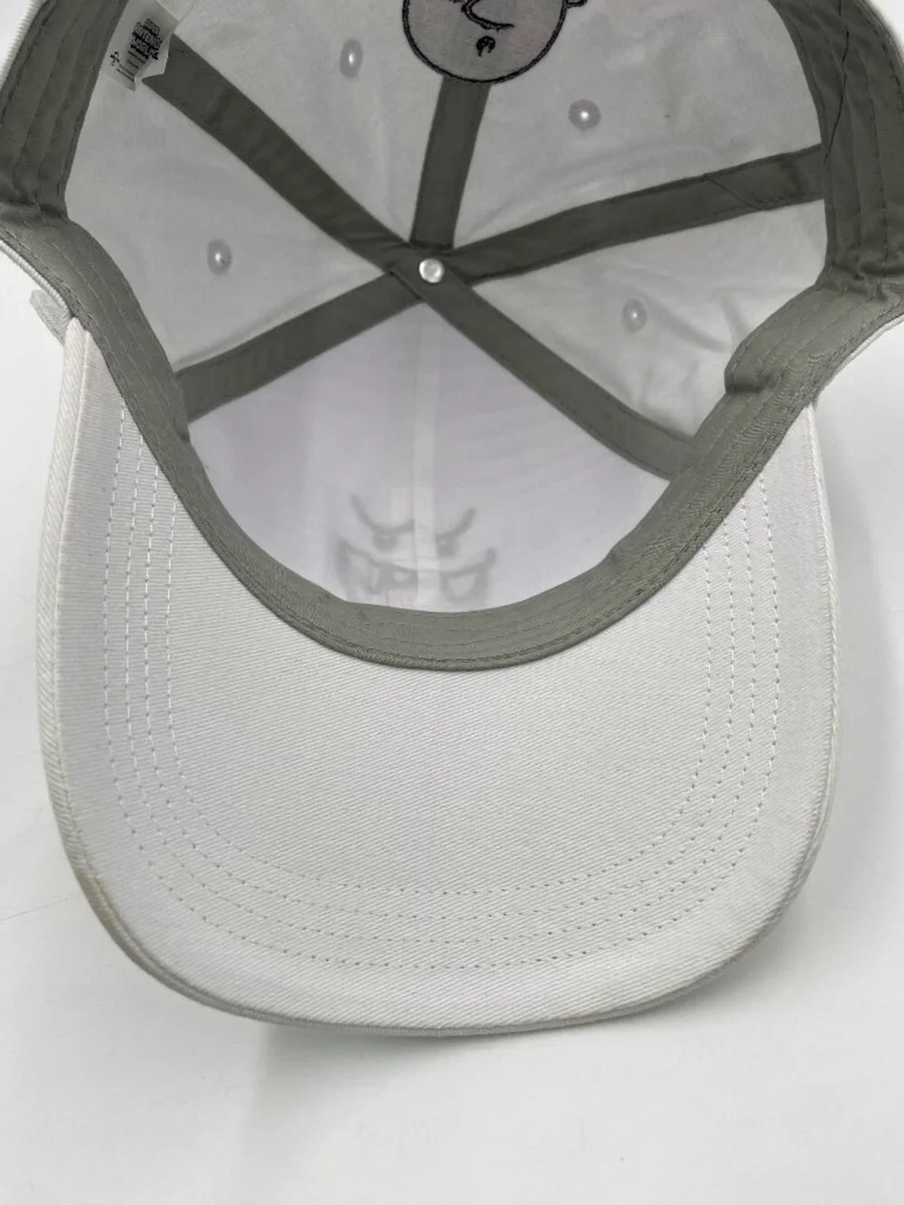 Universal Studios Super Nintendo World White Ghost Hat Snapback Cap One Size